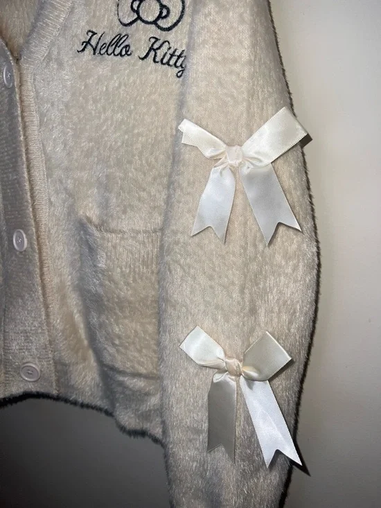 Hello Kitty Bow Sleeve Fuzzy Cardigan Cream Sanrio S/M NWT - Picture 4 of 13